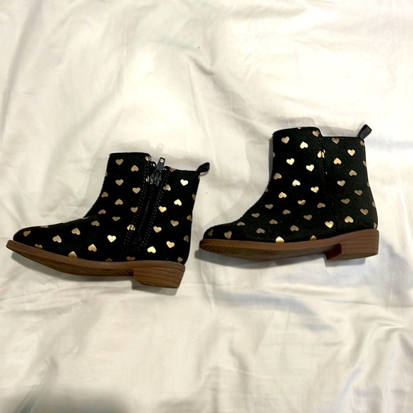 Carter's Other - Used 5T boots with hearts (gold and dark gray-blackish)